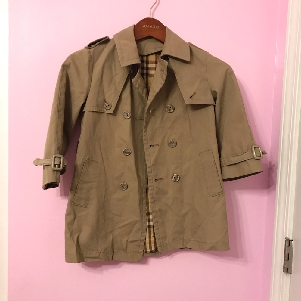 John Weitz boy’s vintage trench coat size 6